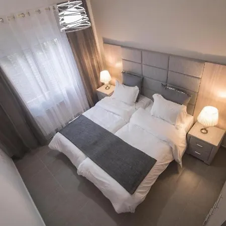 Apartment Downtown Petralona